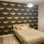 Appartement T2 Renove Avec Balcon Et Parking