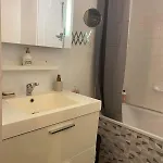 شقة Appartement T2 Renove Avec Balcon Et Parking