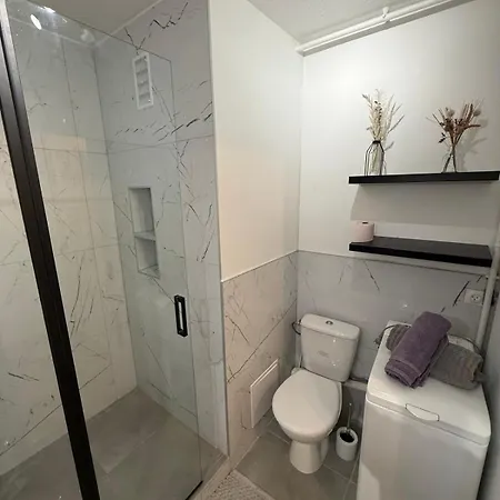 T2 Renove Avec Balcon Et Parking Lejlighed *