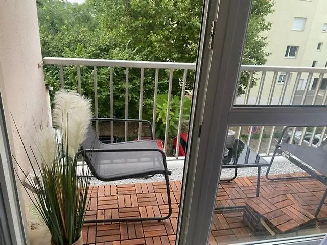 Daire Appartement T2 Renove Avec Balcon Et Parking *